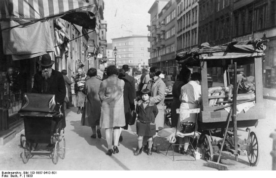 Straßenszene im Berliner Scheunenviertel, Grenadierstraße, 1933